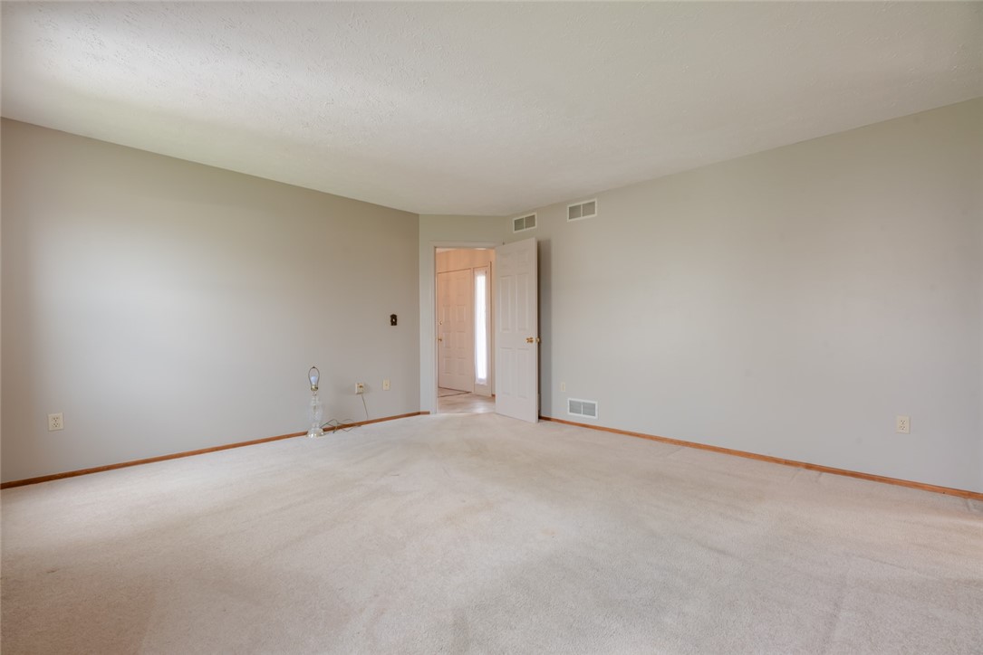 56 Kaye Park Ter, Gates, New York image 17