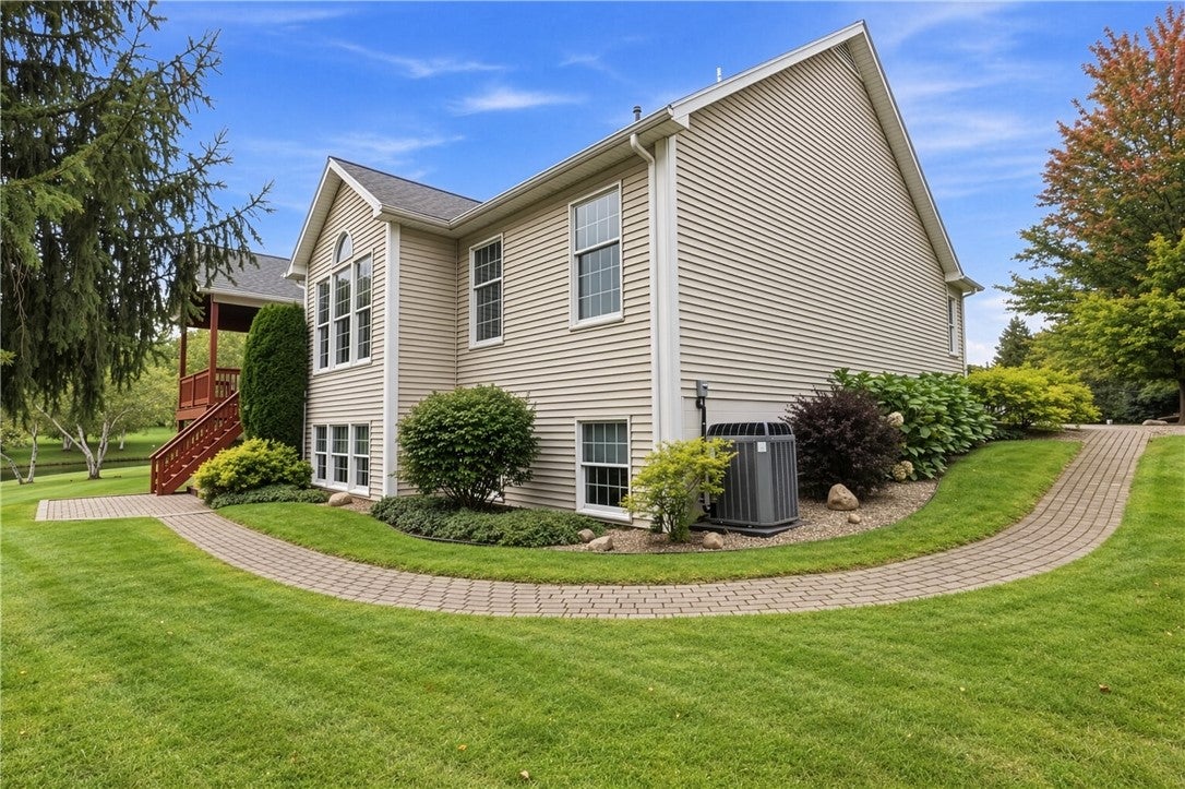 2 Oakfield Way