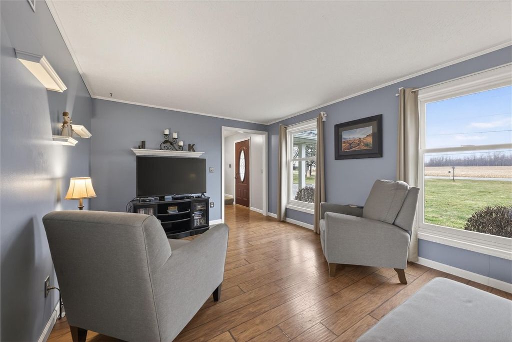 Photo of 532 Parma Center Road, Parma, NY 14468 (MLS # R1664308)