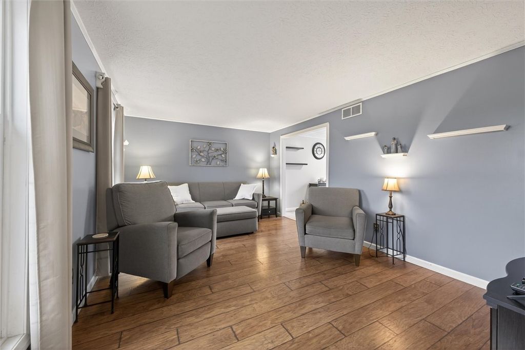 Photo of 532 Parma Center Road, Parma, NY 14468 (MLS # R1664308)