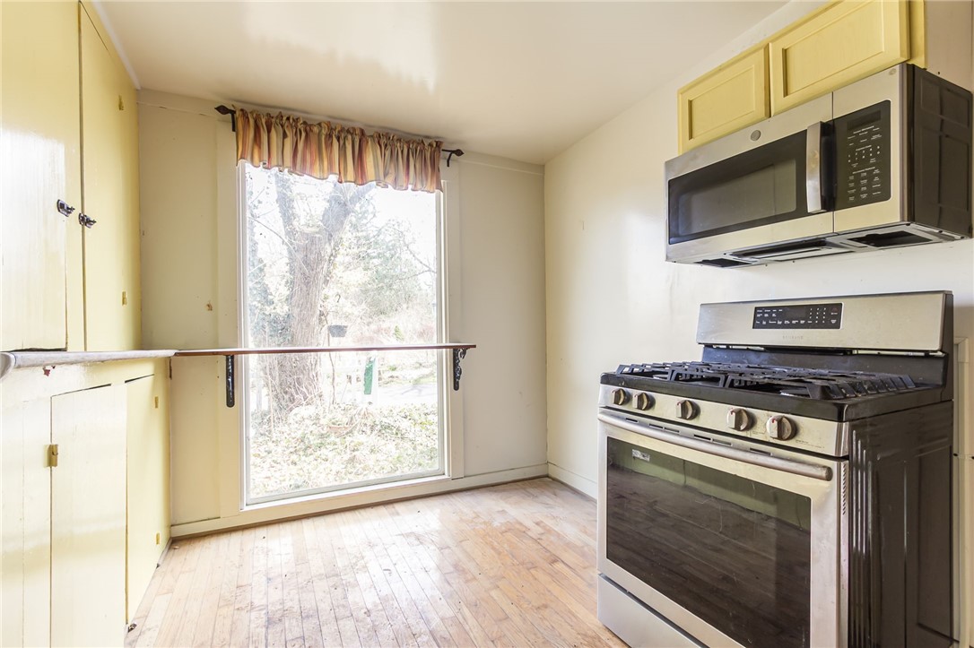 4227 State Route 5 And 20