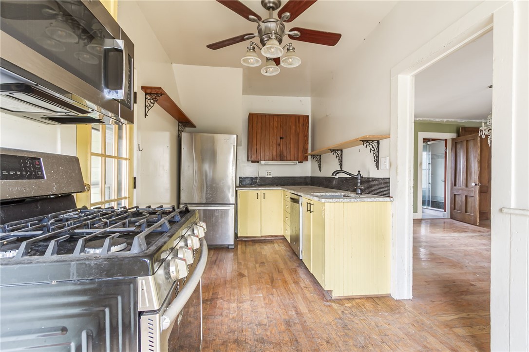 4227 State Route 5 And 20