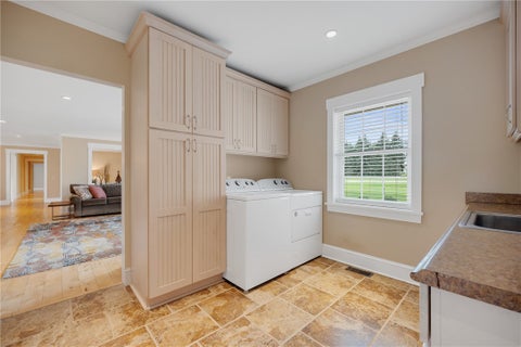 Tiny photo for 326 W Bloomfield Road, Pittsford, NY 14534 (MLS # R1704956)