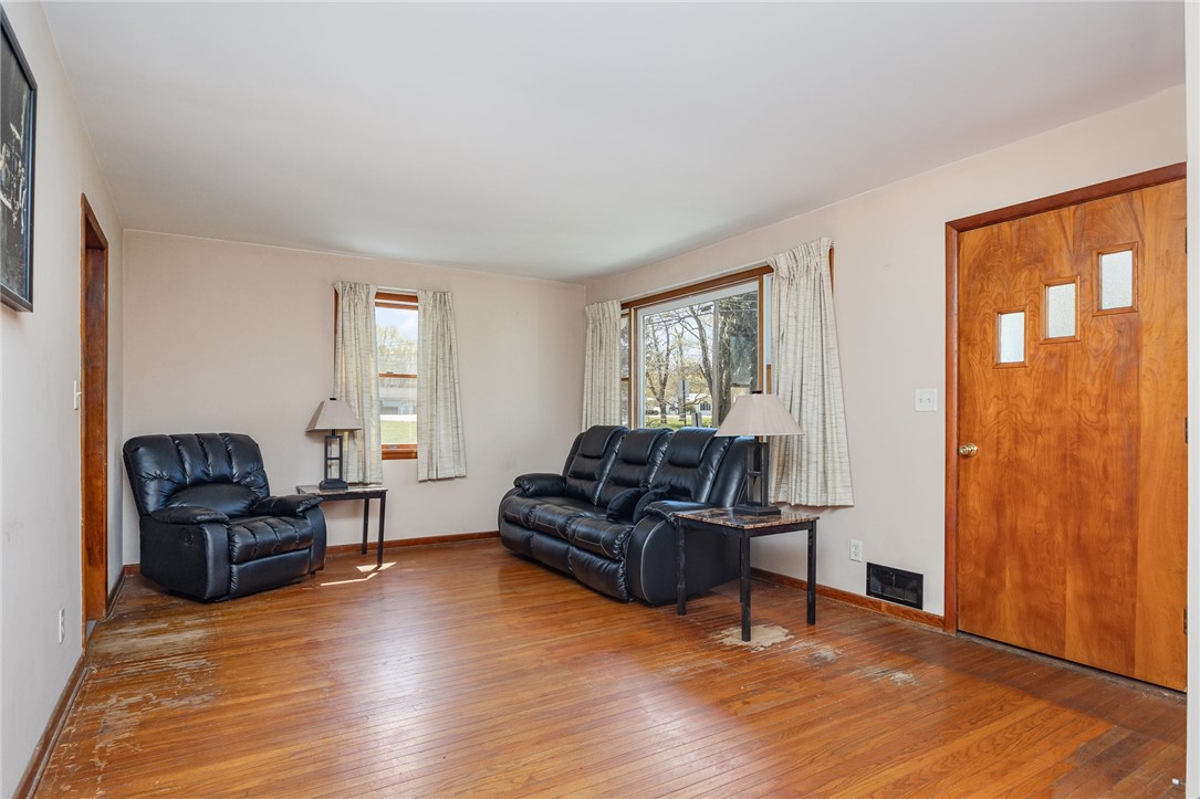 3914 Dean Road, Marion, New York image 3