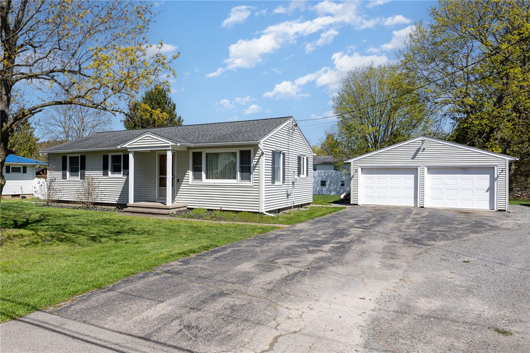3914 Dean Road, Marion, New York image 1