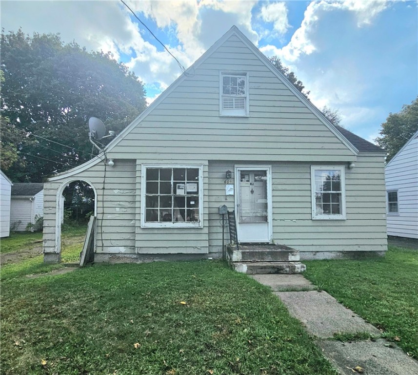 609 Decker Avenue