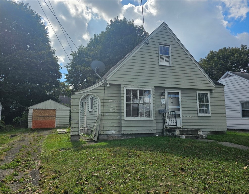 609 Decker Avenue