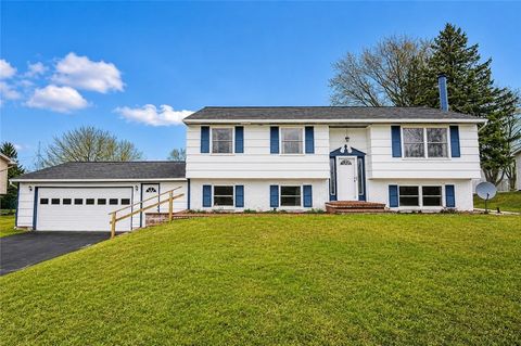 Homes For Sale - 38 Kathy Drive<br/> Henrietta, NY 14534