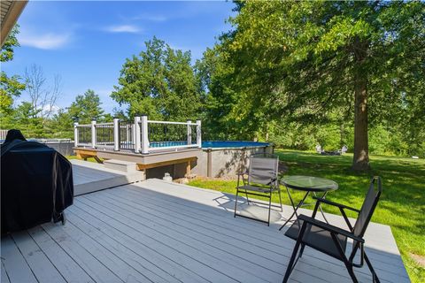 Tiny photo for 7260 Pear Tree MDWS, Ontario, NY 14519 (MLS # R1693344)