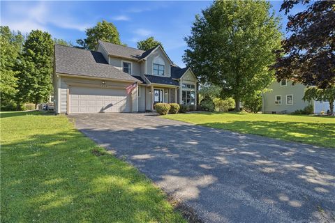 Photo of 7260 Pear Tree MDWS, Ontario, NY 14519 (MLS # R1693344)