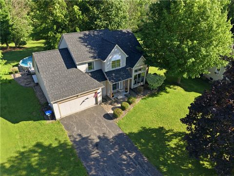 Tiny photo for 7260 Pear Tree MDWS, Ontario, NY 14519 (MLS # R1693344)