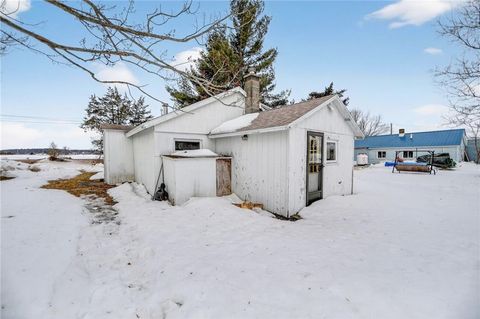 Homes For Sale - 38876 Bartlett Point Road<br/> Clayton, NY 13624