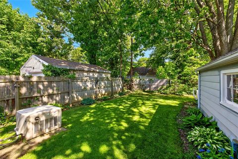 Tiny photo for 360 Leonard Road, Greece, NY 14616 (MLS # R1684004)