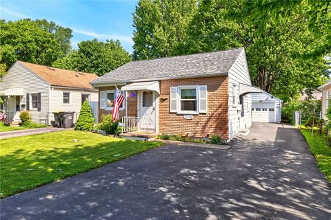 Photo of 360 Leonard Road, Greece, NY 14616 (MLS # R1684004)