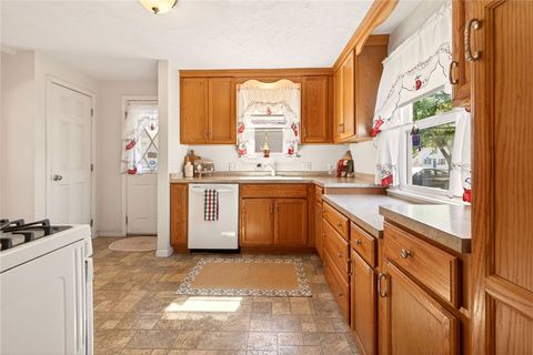 Tiny photo for 360 Leonard Road, Greece, NY 14616 (MLS # R1684004)
