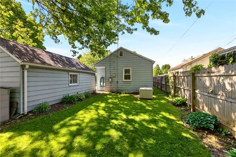 Tiny photo for 360 Leonard Road, Greece, NY 14616 (MLS # R1684004)