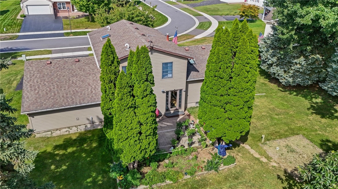 75 Woodedge Lane