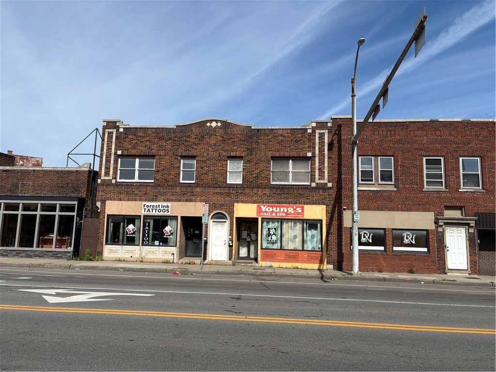Photo of 473 N Goodman Street, Rochester, NY 14609 (MLS # R1710230)