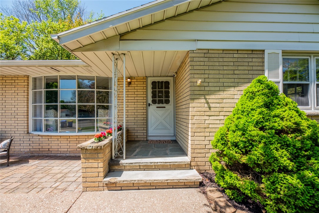 311 Countryshire Drive, Greece, New York image 6