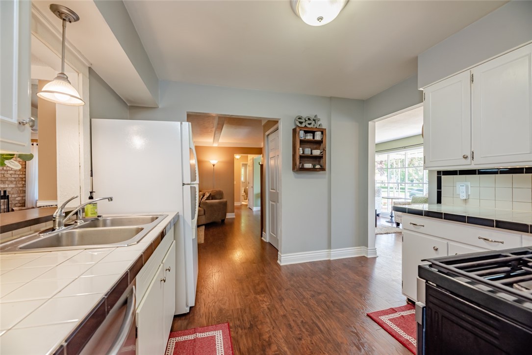 311 Countryshire Drive, Greece, New York image 19