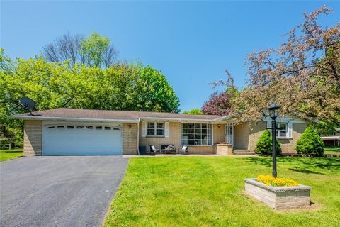 311 countryshire drive rochester ny 14626