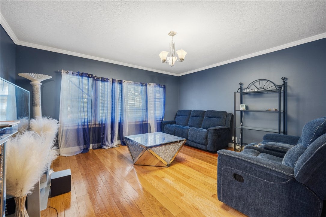 28 Saint Clair Street