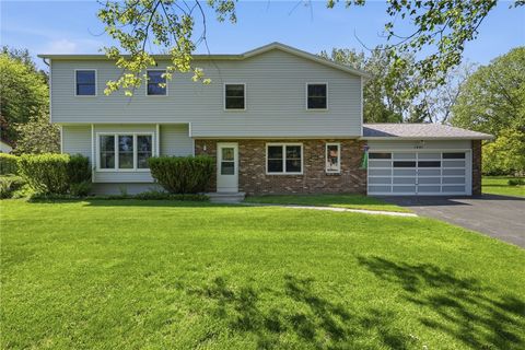 Photo of 1441 Loughton Drive, Webster, NY 14580 (MLS # R1677687)