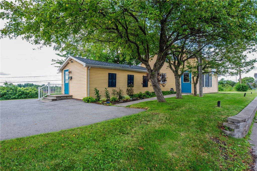 Photo of 3151 Chili Avenue, Chili, NY 14624 (MLS # R1716777)