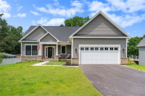 Homes For Sale - 84 Chase Meadow Trail Lot 94<br/> Mendon, NY 14472