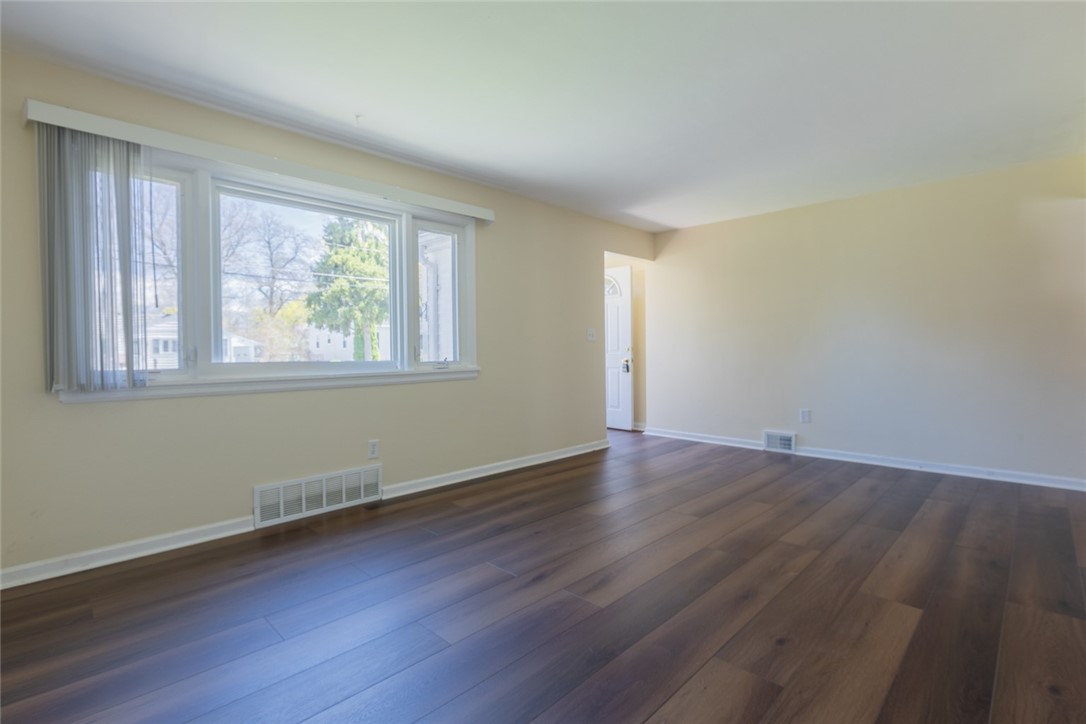 209 Rossmore Street, Gates, New York image 5