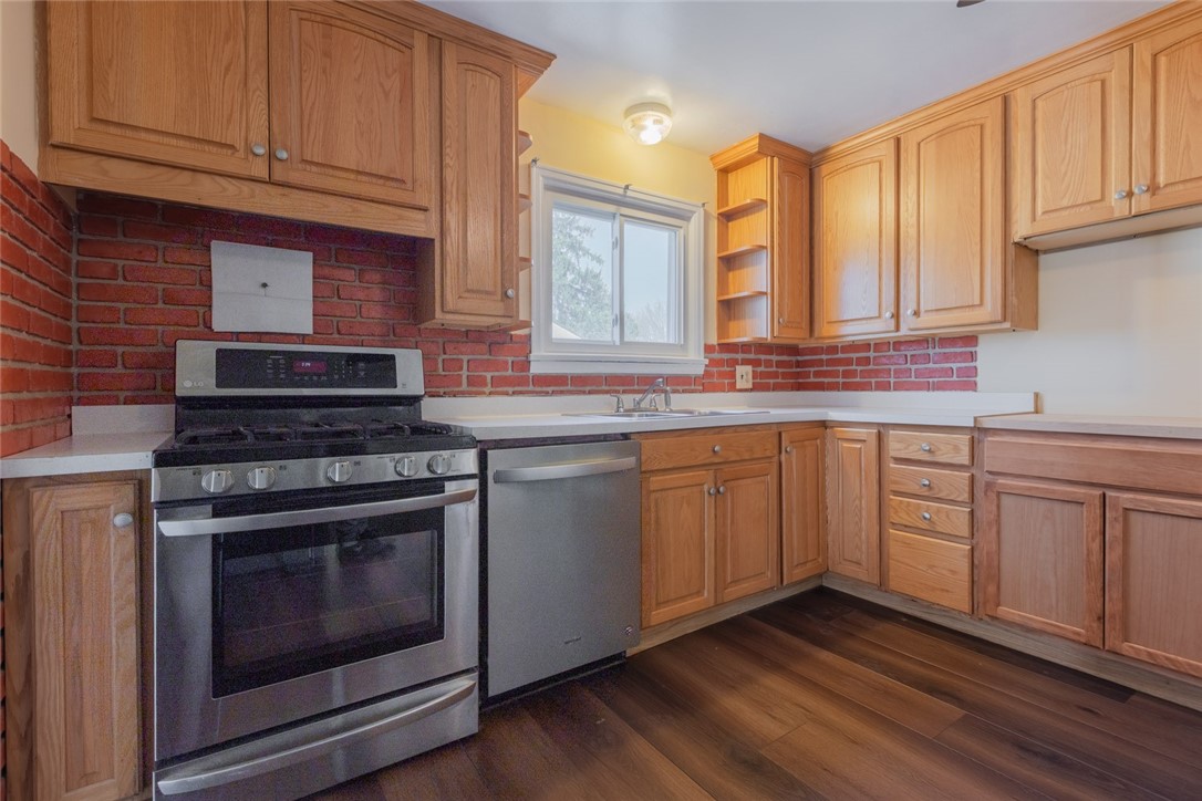 209 Rossmore Street, Gates, New York image 9
