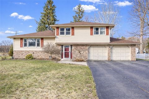 Homes For Sale - 658 Regina Drive<br/> Monroe County, Webster, NY 14580