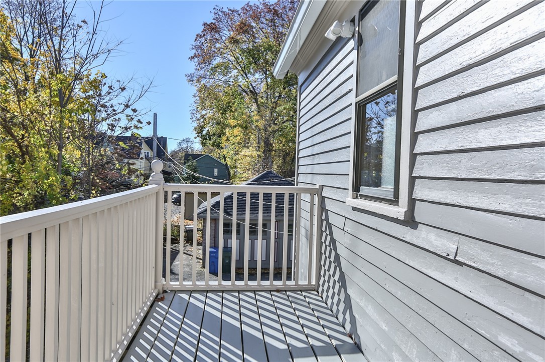 739 university avenue up
