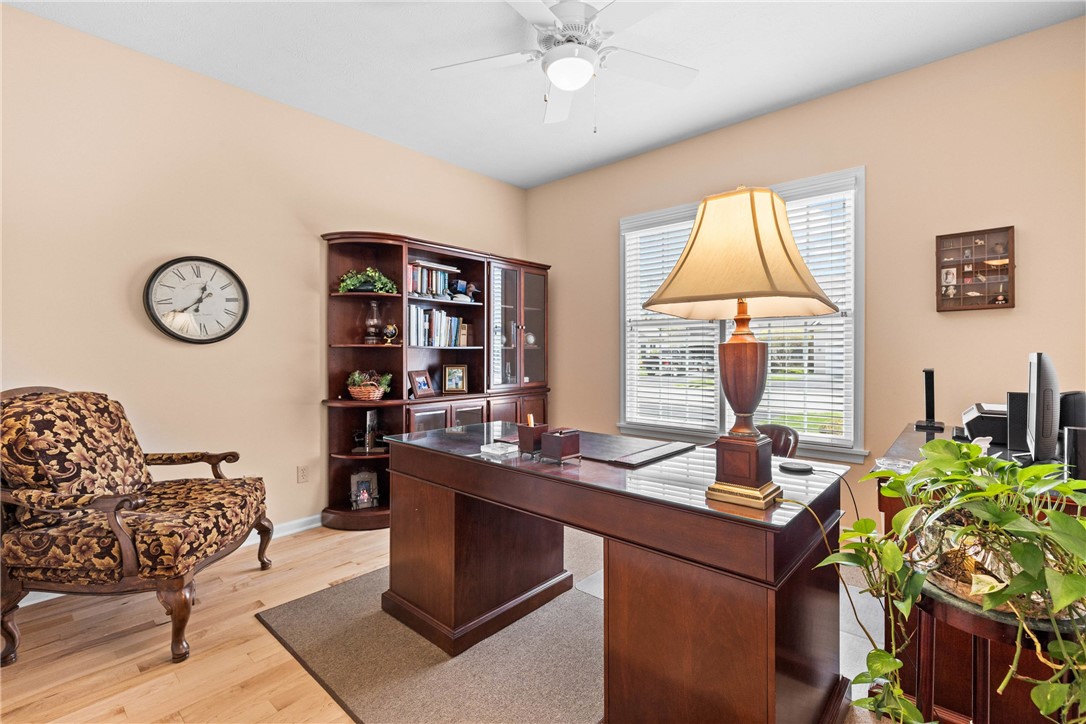 1040 Chapelhill Drive, Victor, New York image 23