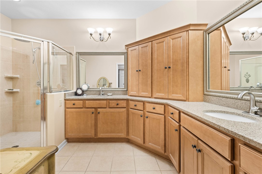 1040 Chapelhill Drive, Victor, New York image 28