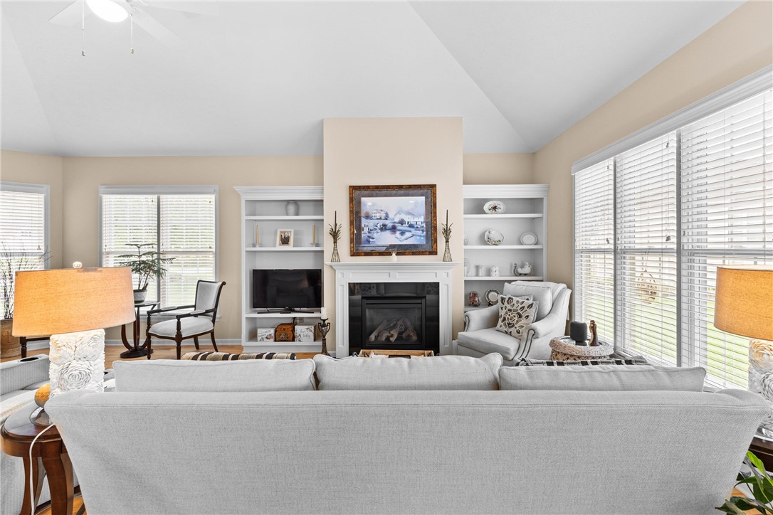 1040 Chapelhill Drive, Victor, New York image 6