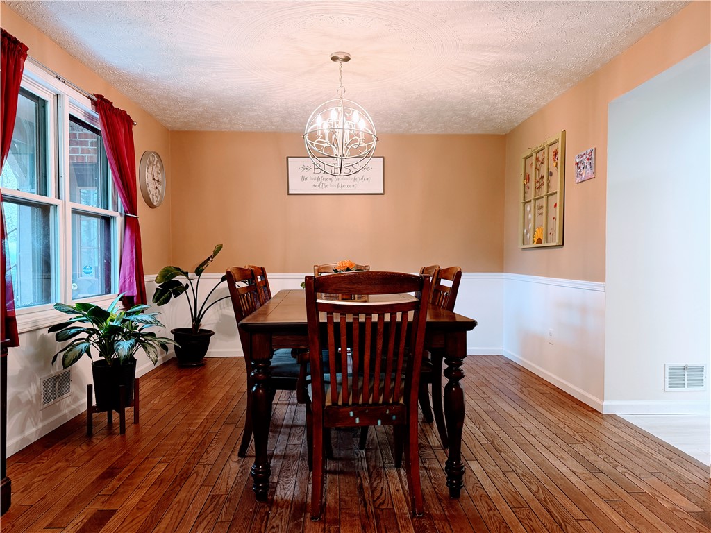 6 High Point Drive