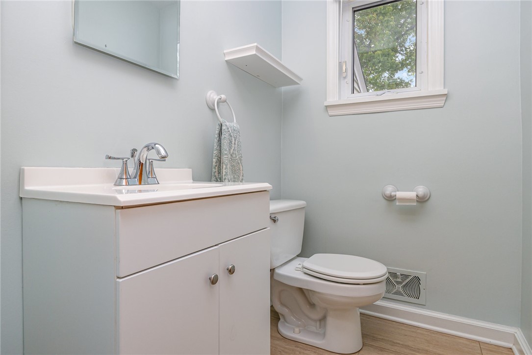 107 Sansharon Drive, Irondequoit, New York image 16