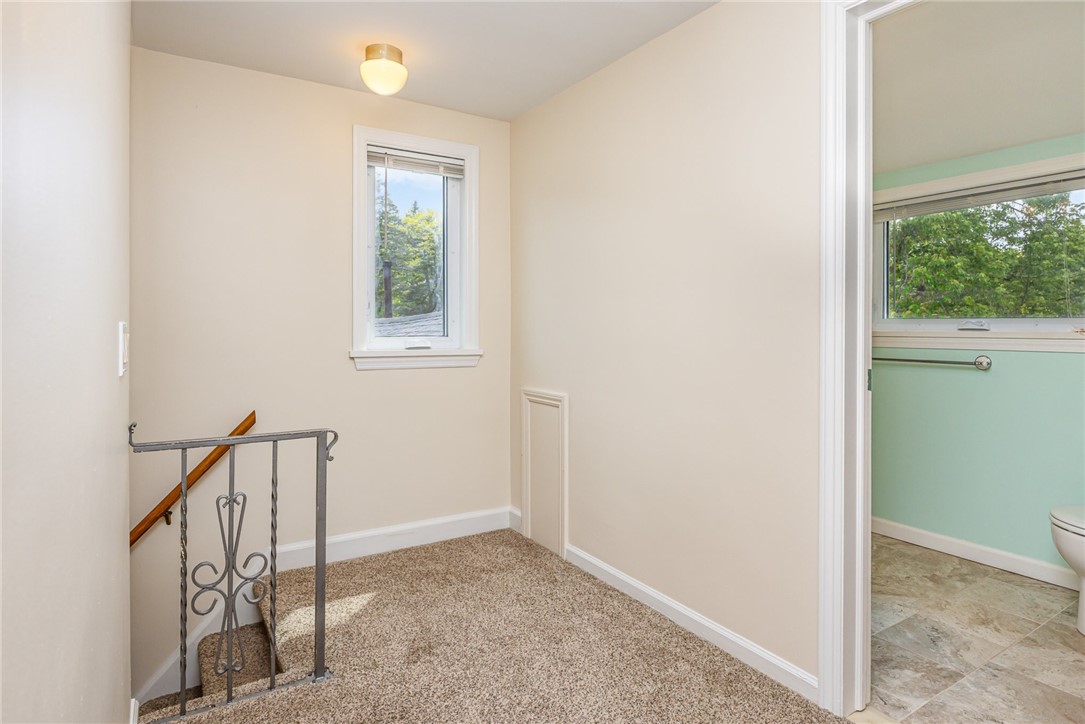 107 Sansharon Drive, Irondequoit, New York image 17