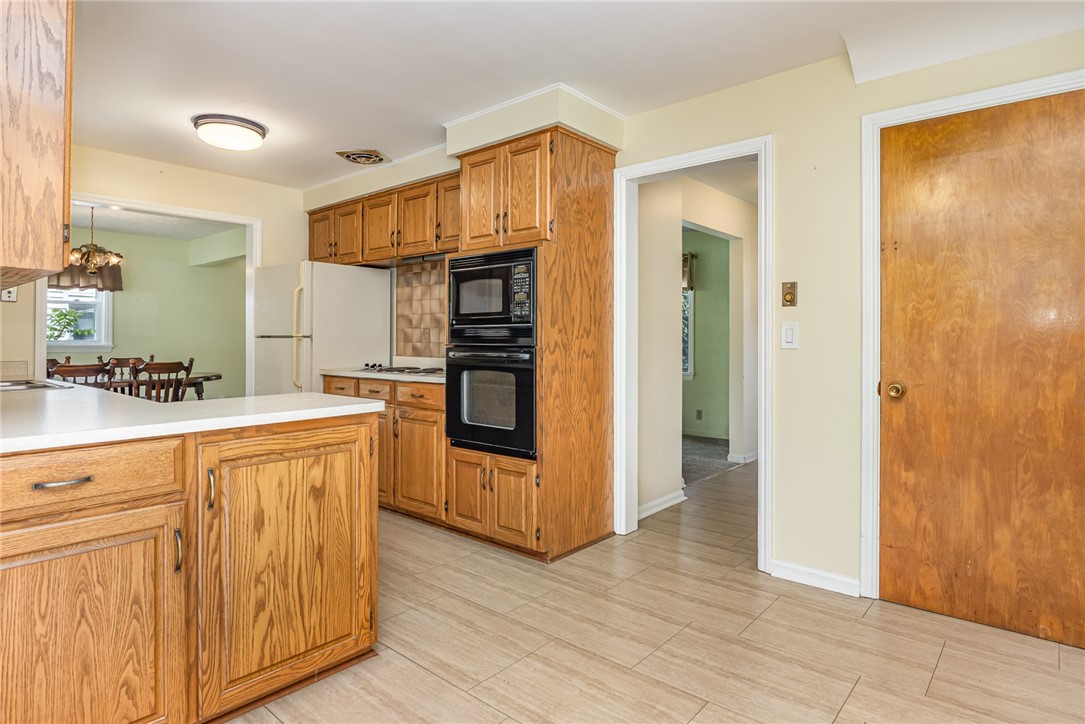 107 Sansharon Drive, Irondequoit, New York image 15