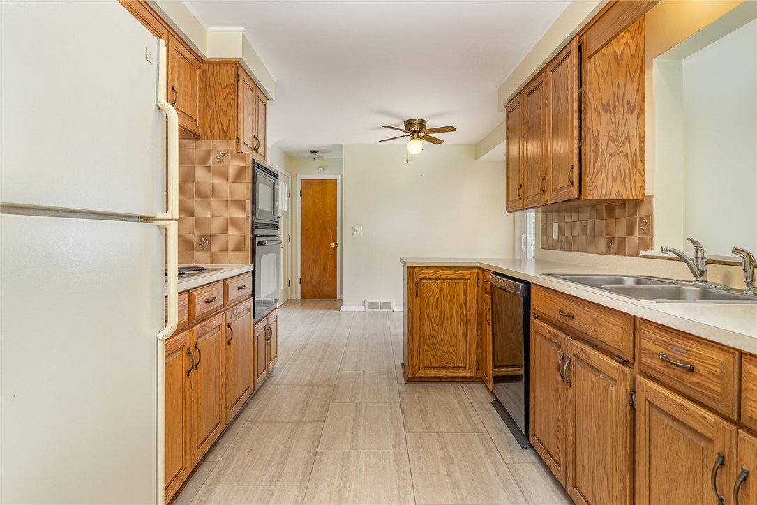 107 Sansharon Drive, Irondequoit, New York image 14
