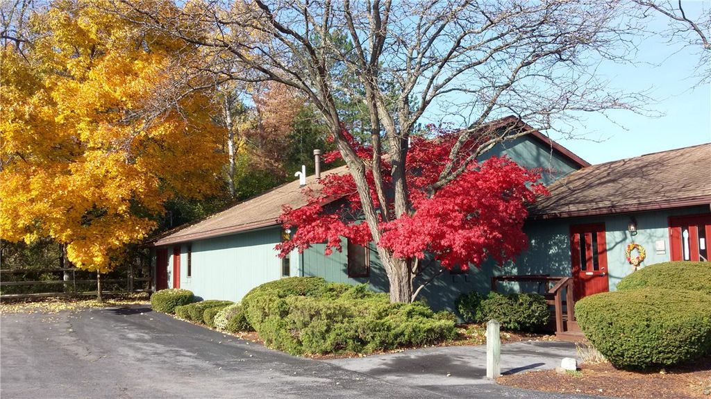 Photo of 762 Pre Emption Road, Geneva Town, NY 14456 (MLS # R1660829)