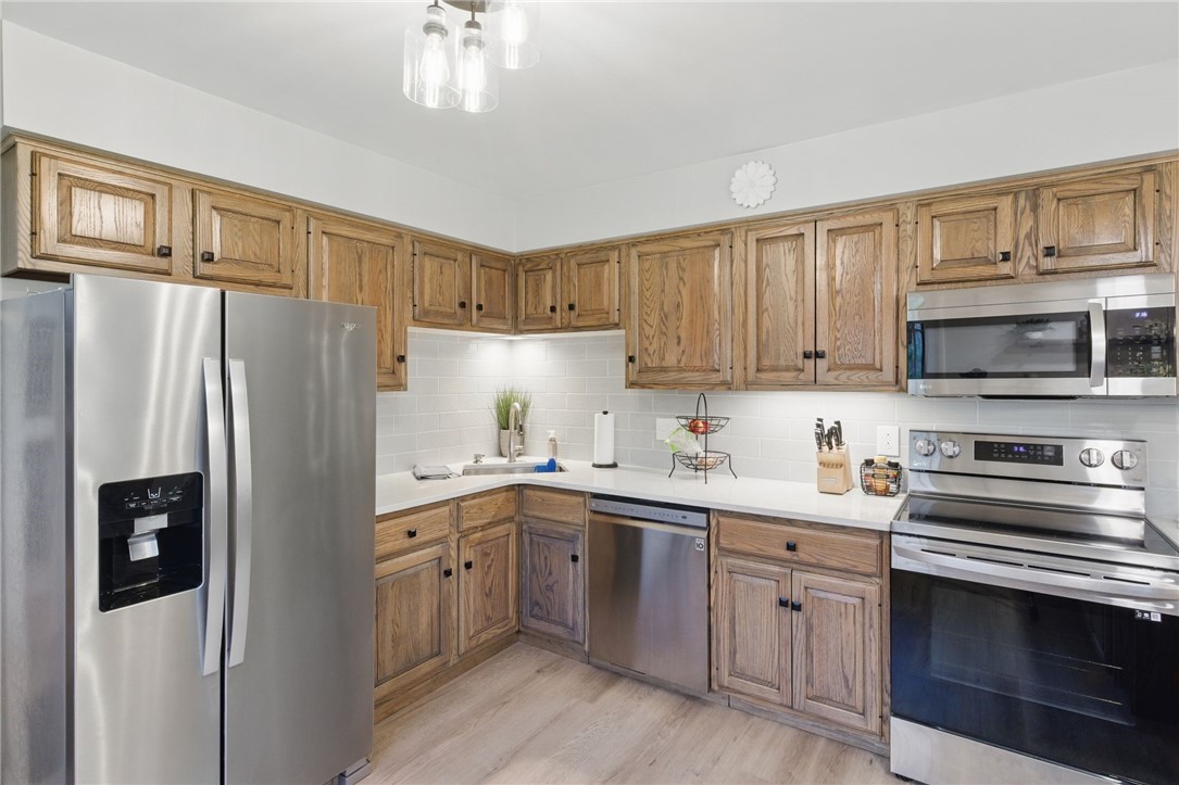 740 Blue Creek Drive, Webster, New York image 16