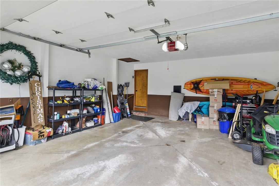 740 Blue Creek Drive, Webster, New York image 31