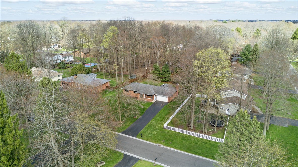 740 Blue Creek Drive, Webster, New York image 43