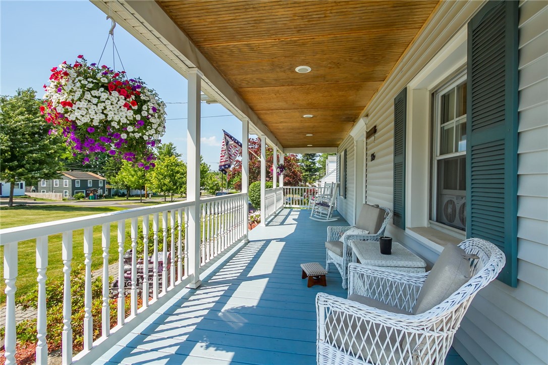 106 Hyde Parkway, Palmyra, New York image 6