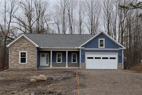 Homes For Sale - 7078 Ontario Center Road<br/> Wayne County, Ontario, NY 14519