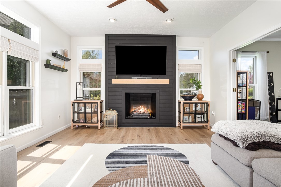 45 Cardogan Sq Sq, Penfield, New York image 14