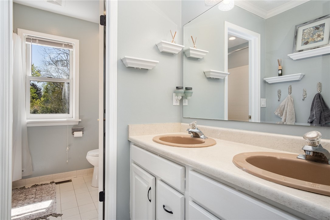 45 Cardogan Sq Sq, Penfield, New York image 28