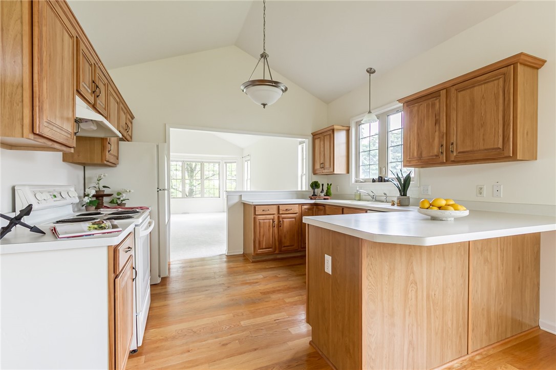 1103 Twin Leaf Ter, Webster, New York image 16
